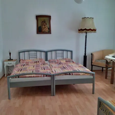 Apartment The Garden In The City Prague
